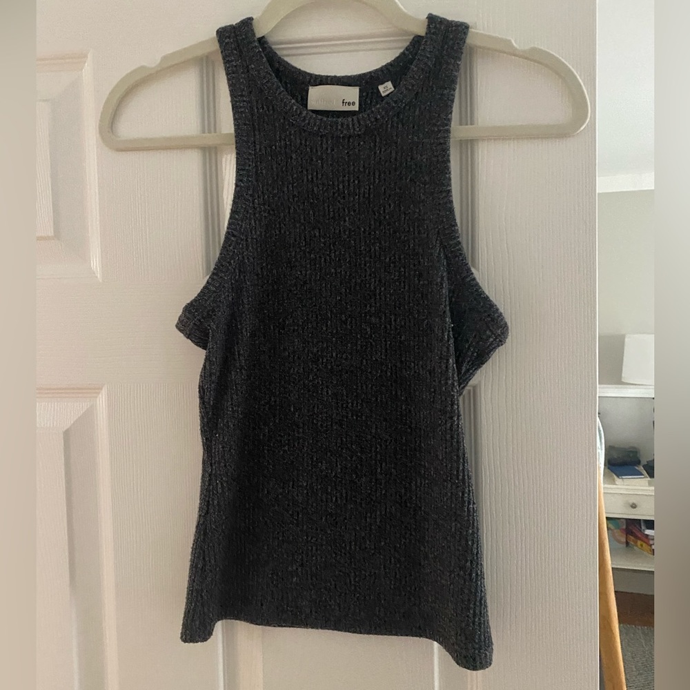 Grey tank